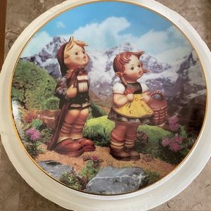 Danbury Mint Hummel Plate